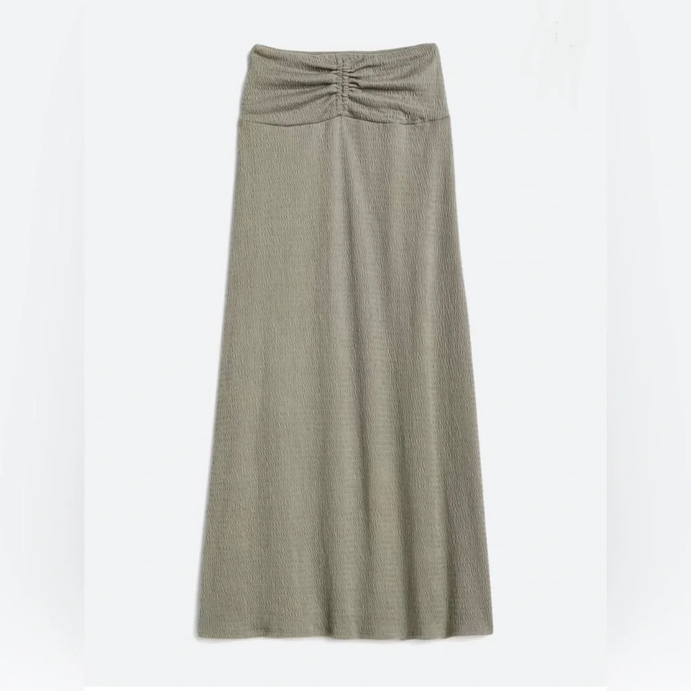 KAILEIGH Rae Ruched Maxi Skirt - Picture 4 of 4